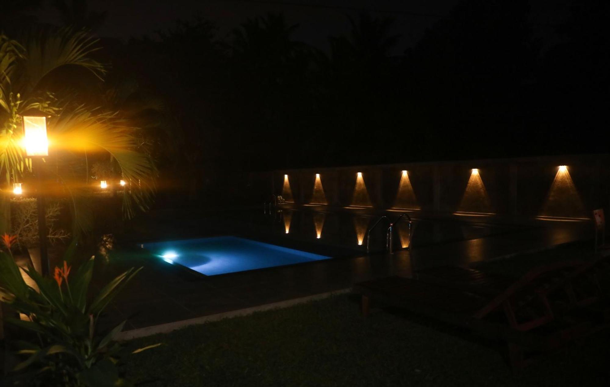 Athkandura Hotel ฮาบารานา ภายนอก รูปภาพ